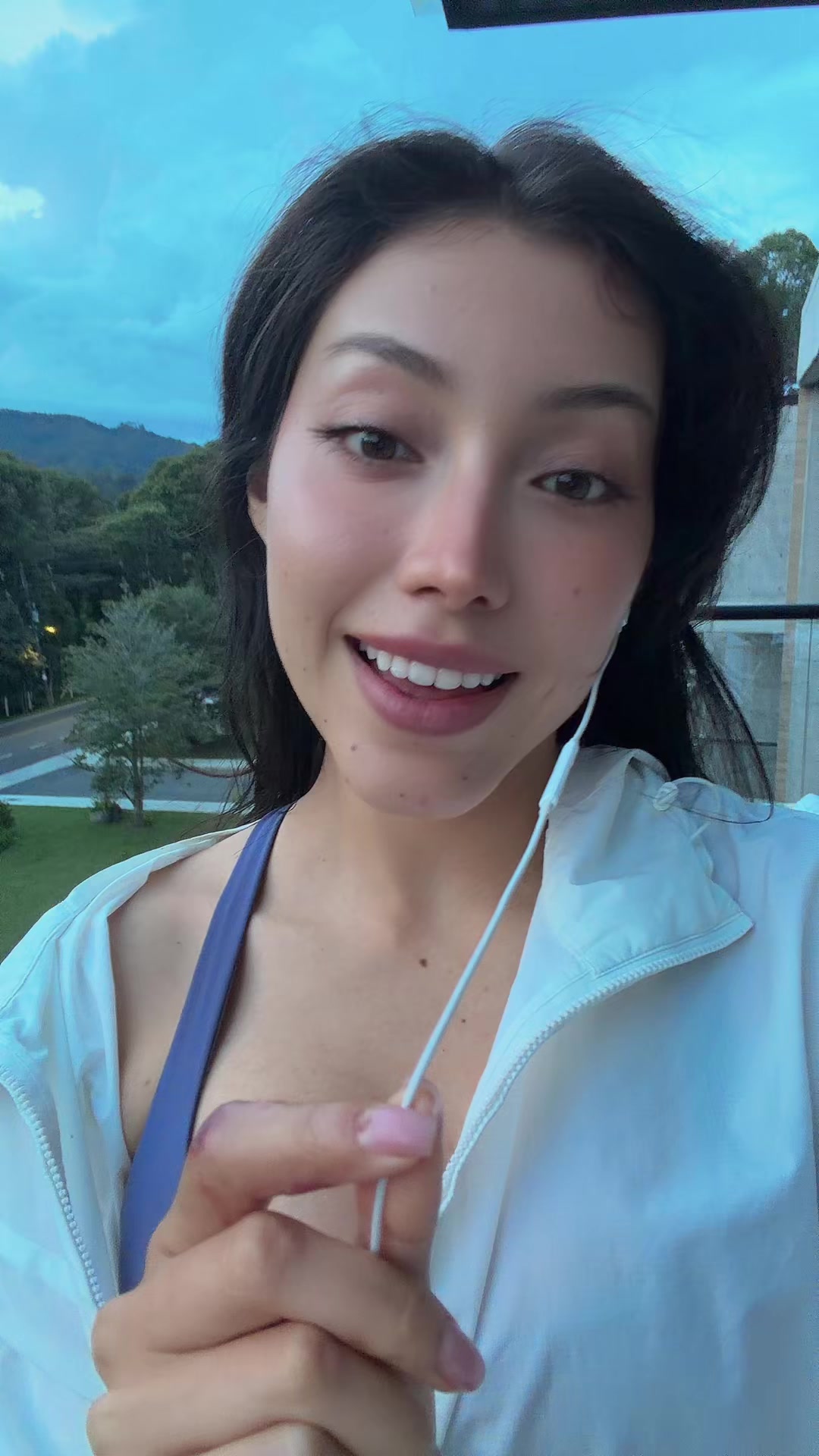@Queenruthlee