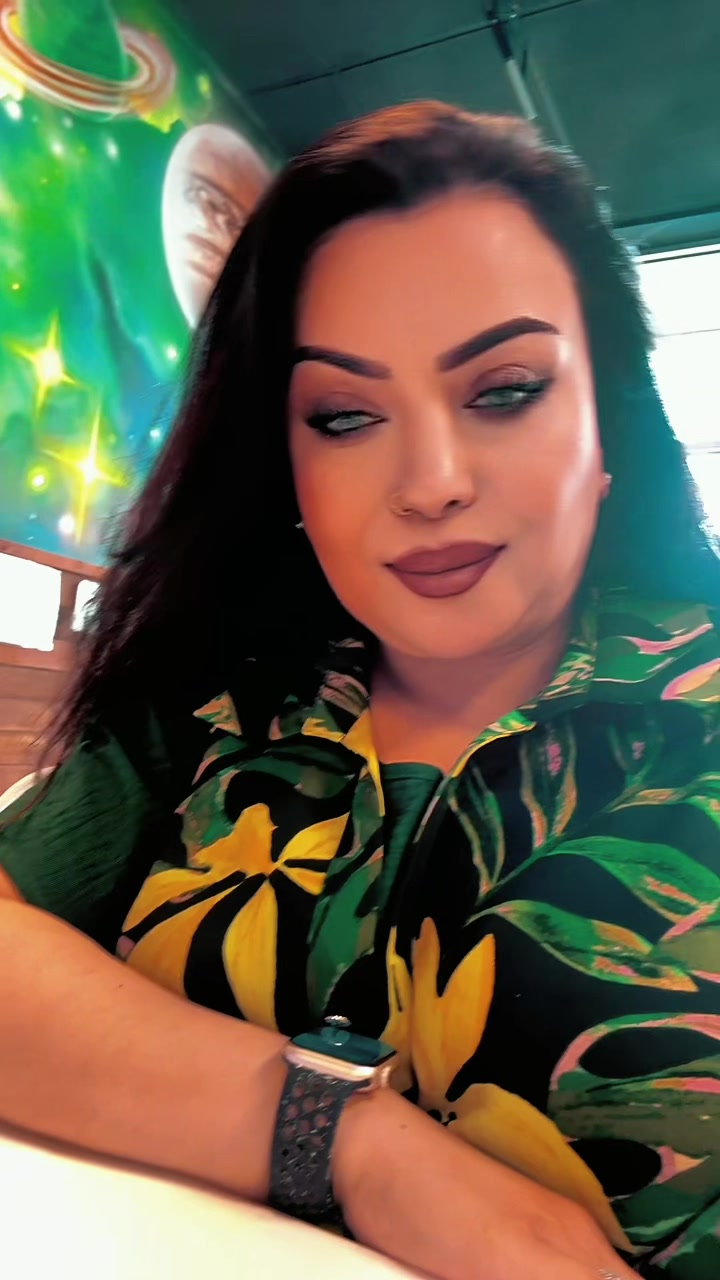 @Canadian🇨🇦Queen