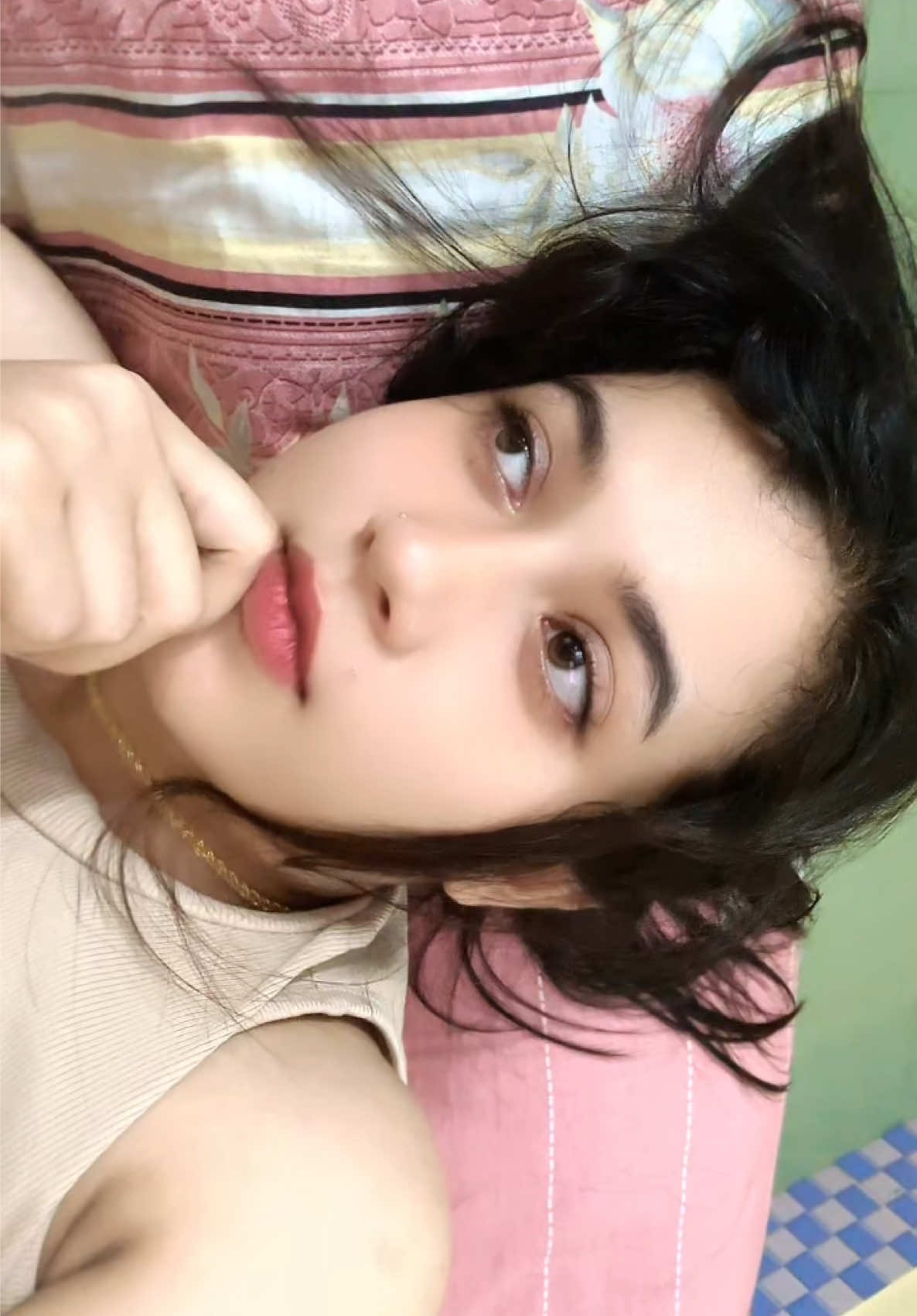 @RivaMoni