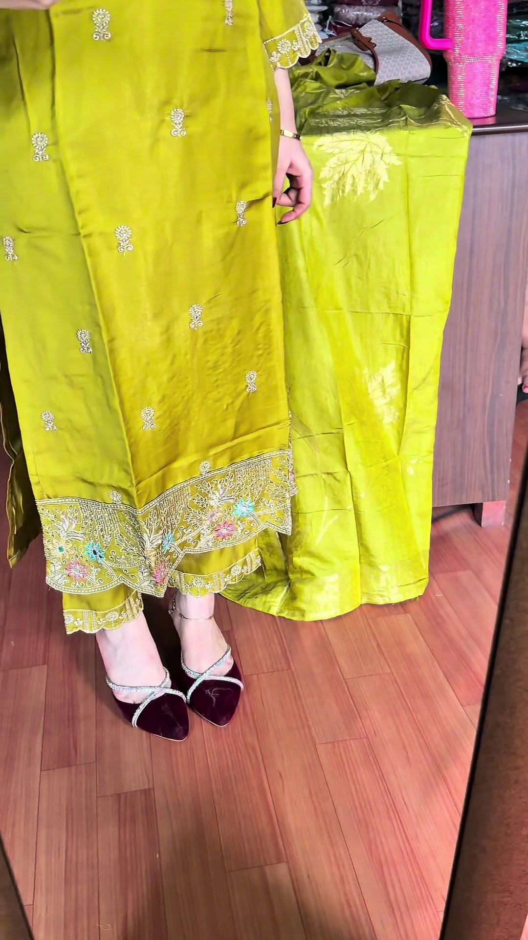 @AashmaCollection123
