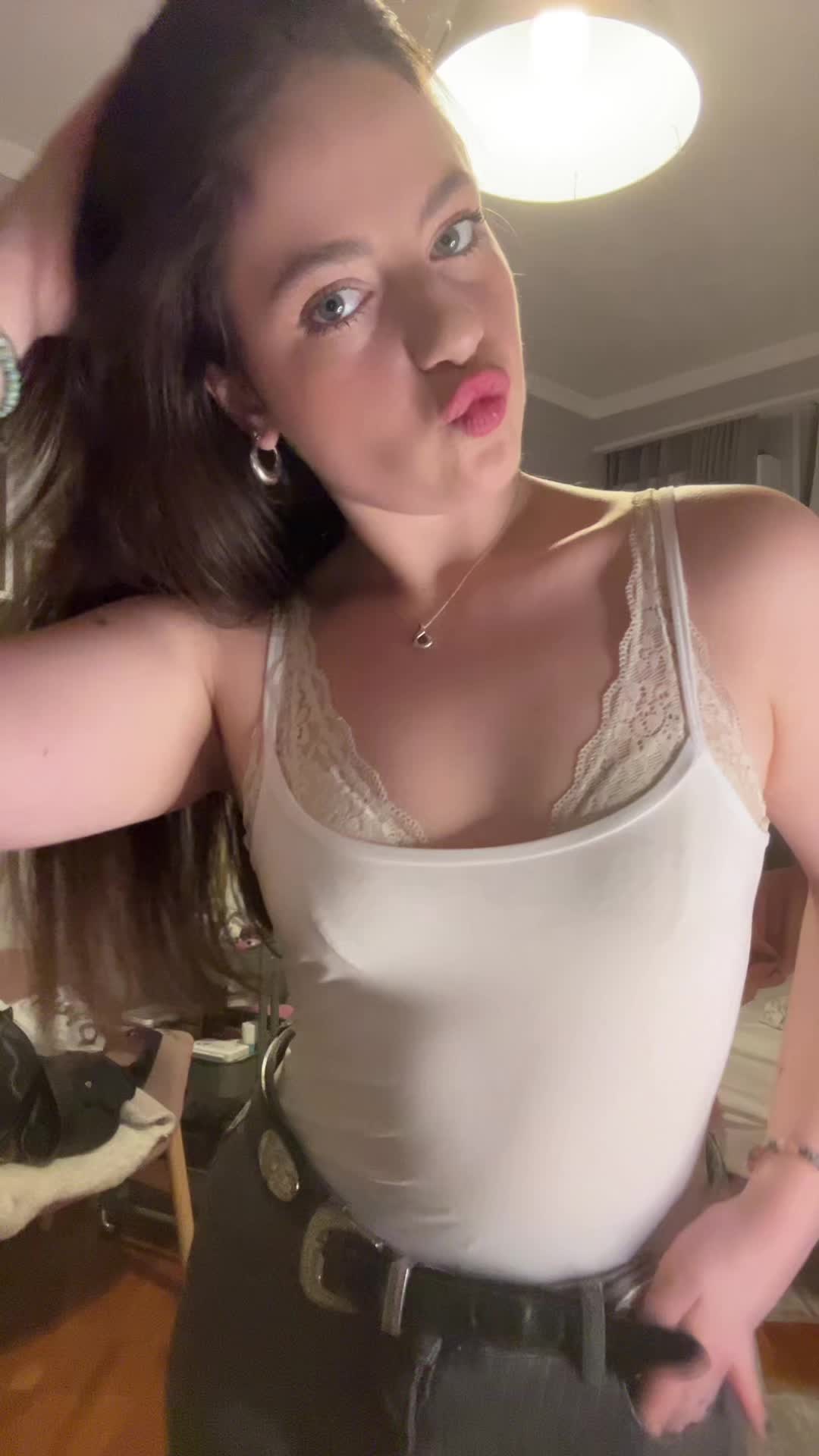 @Алиса акщ!!