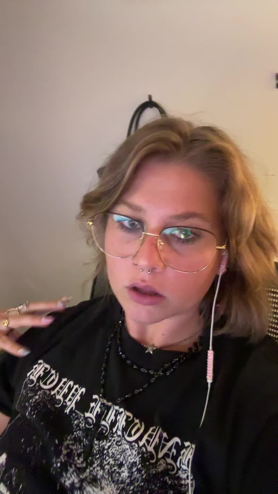 @moon.girl