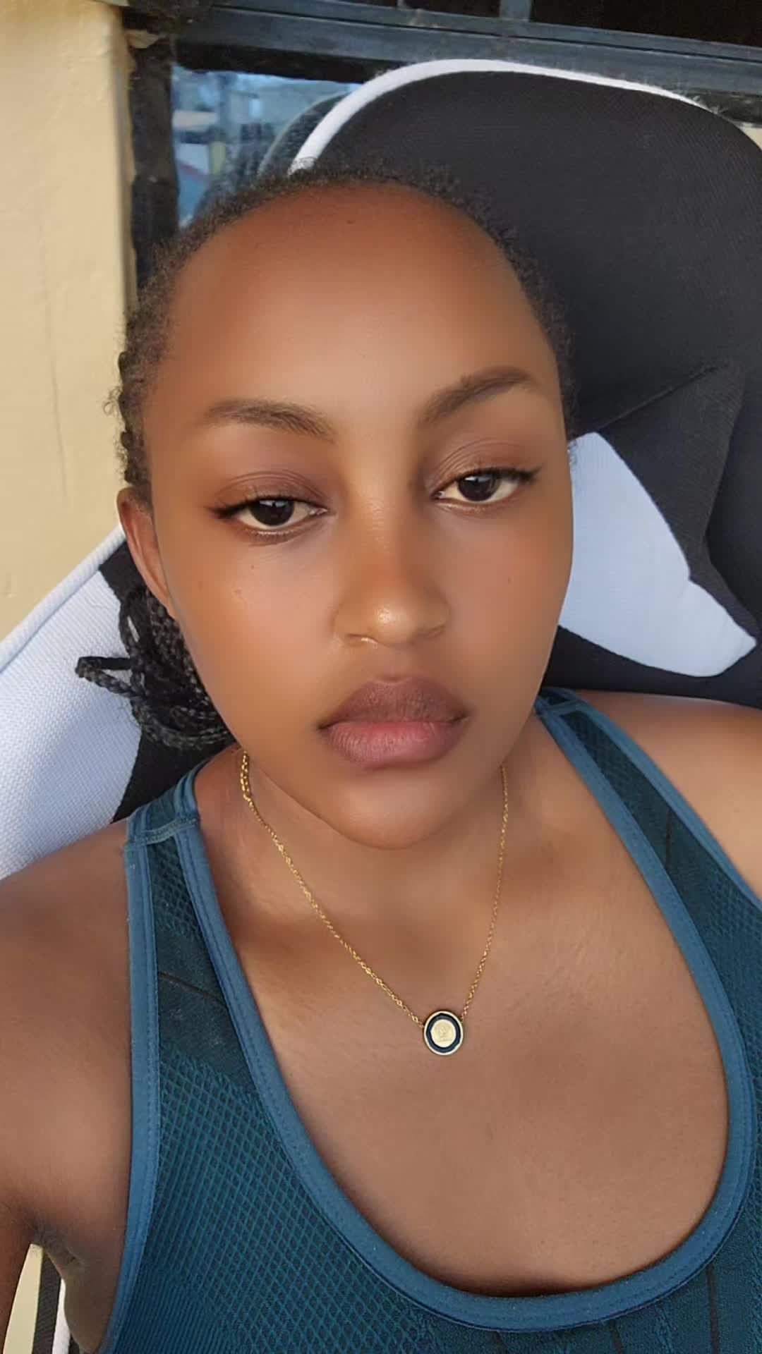 @yasmi.ncoolgal