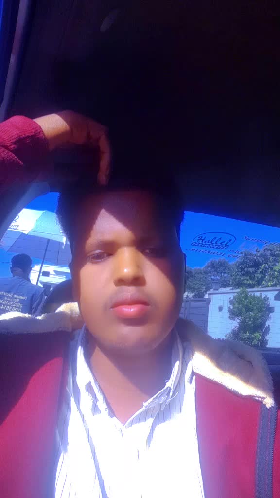 @BURGOOSOLE🇸🇴