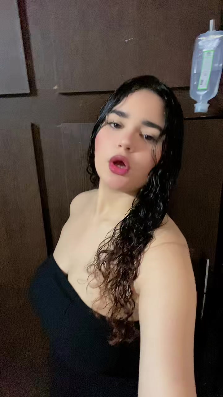@Ari444