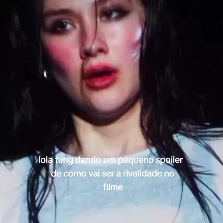 @demi