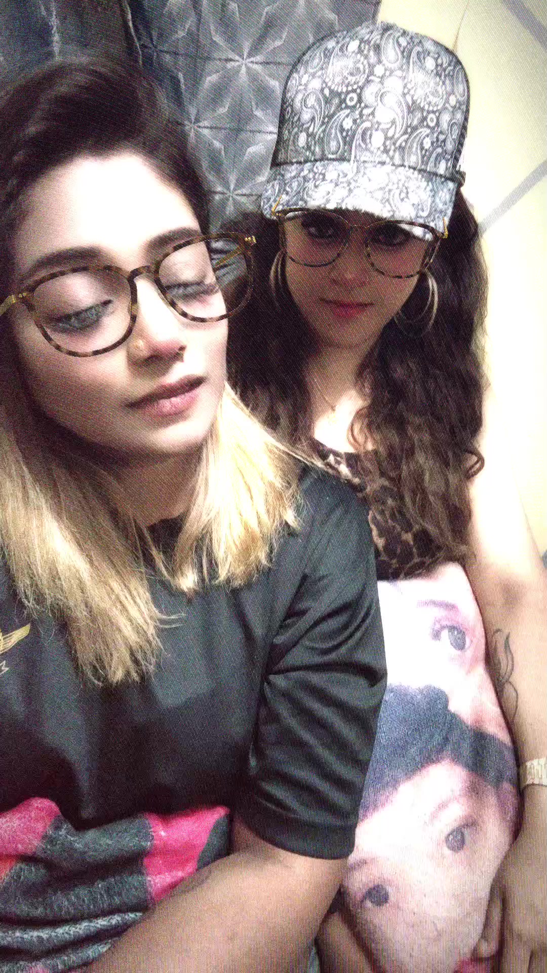 @GelinaJustin