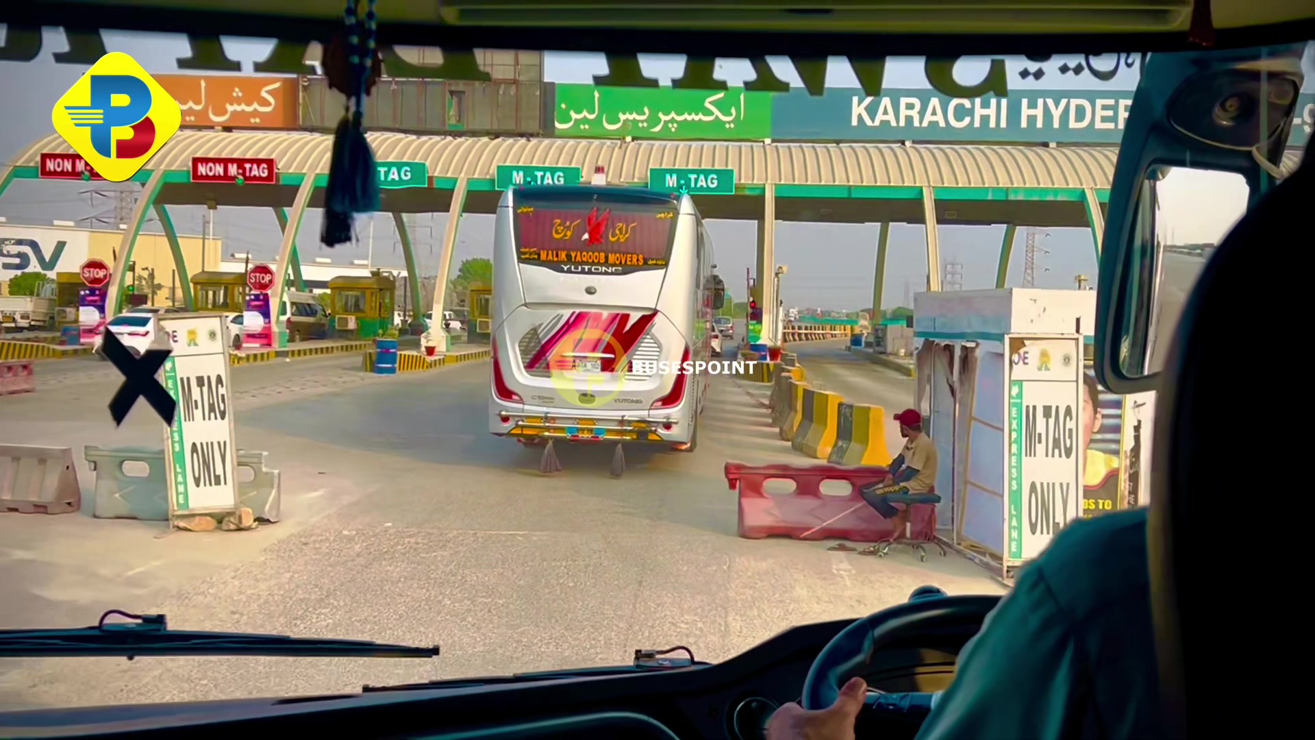 @Buses Point