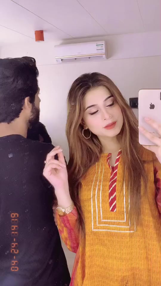 @Mahsitlove9