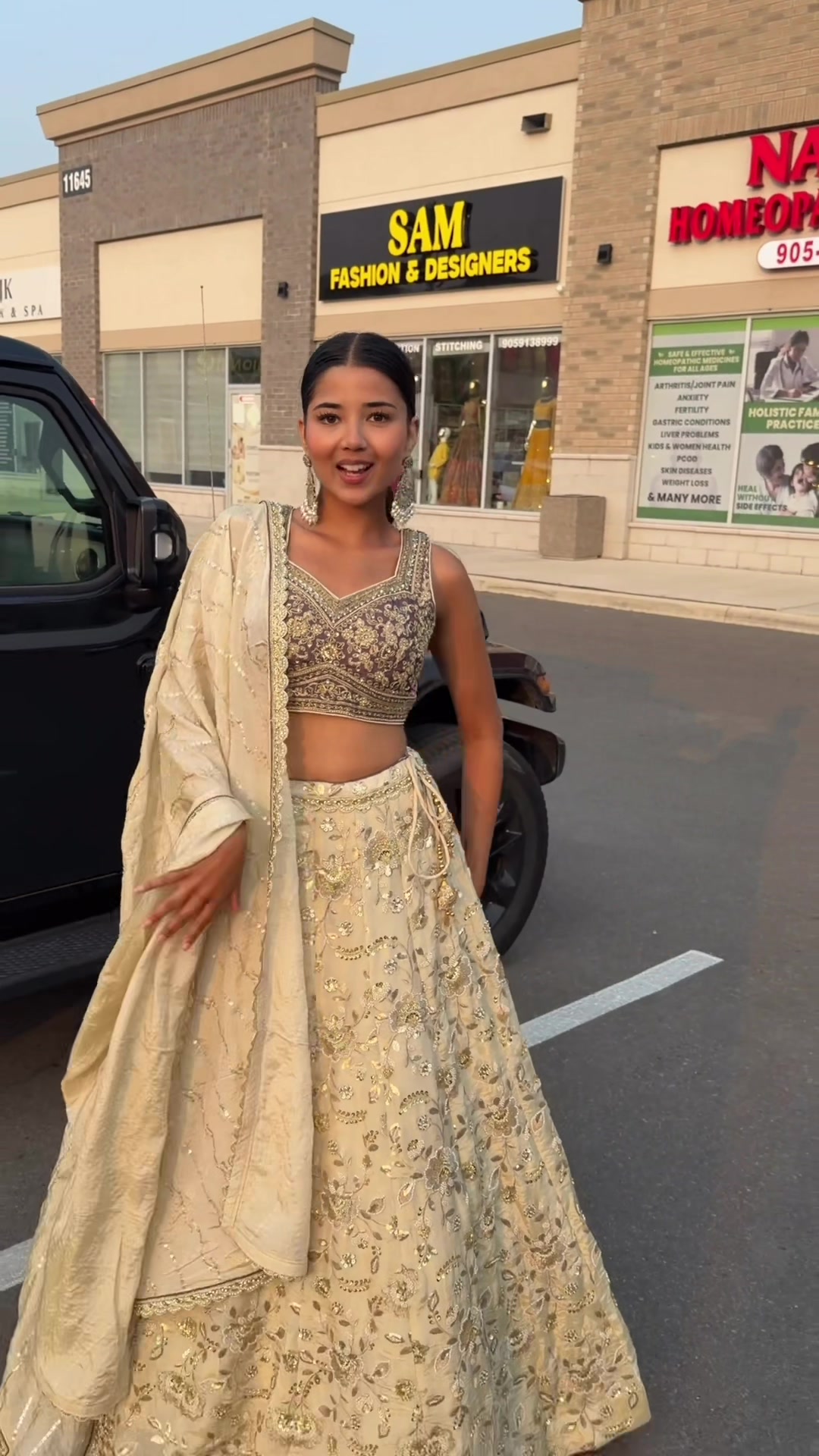 @SAM Fashion & Designer🇨🇦