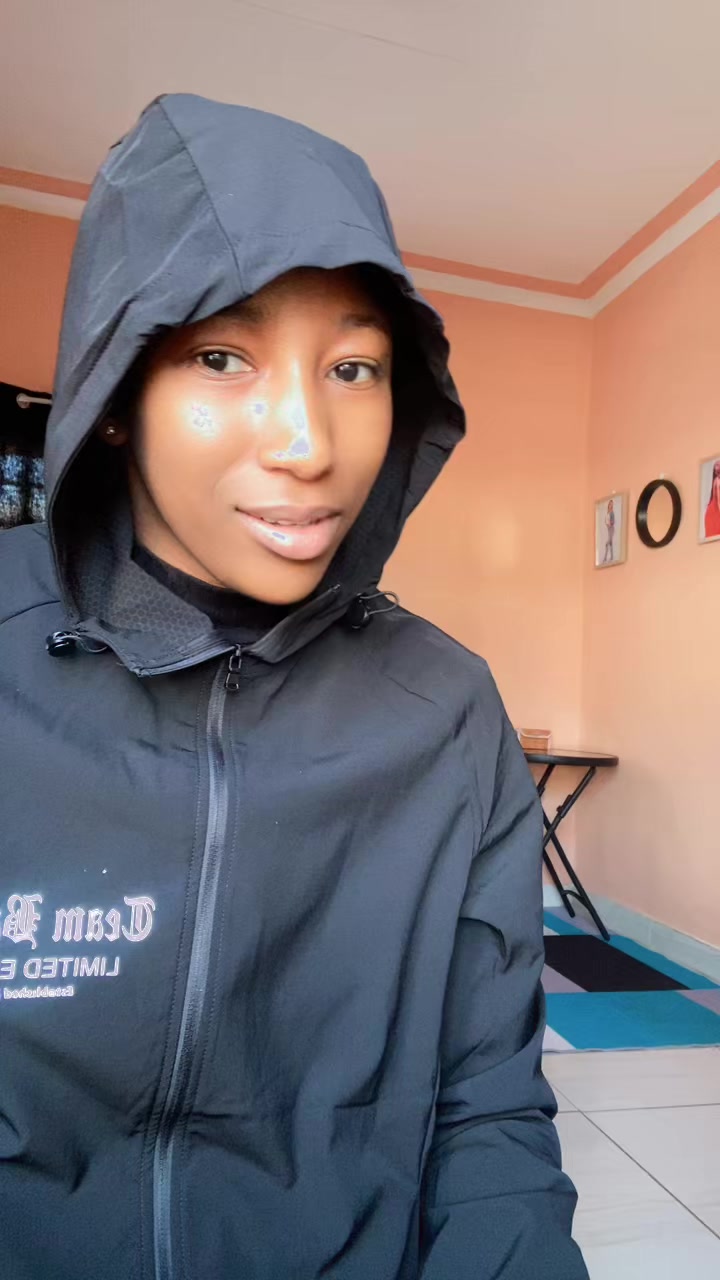 @keneilwe Ogomoditse China❤️