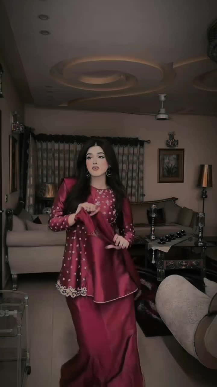 @Alina Amir Live&edits
