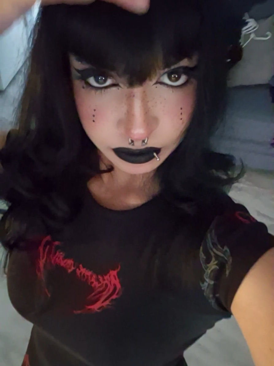 @Miss Dracula