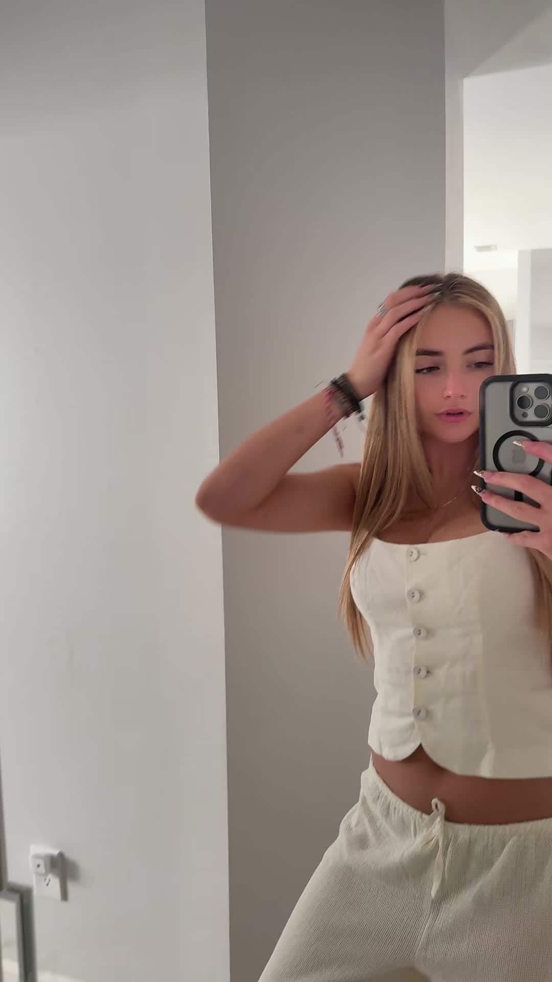 @GIANA