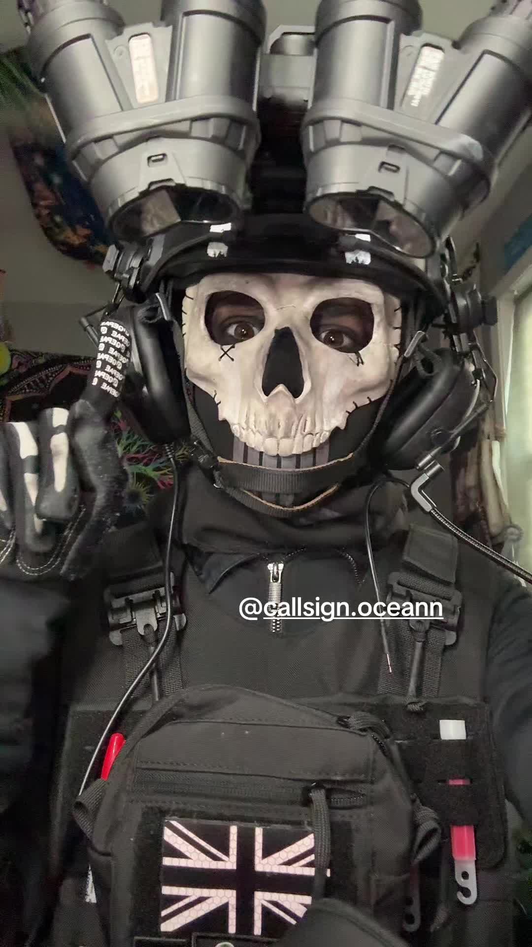@𝔭𝔥𝔞𝔫𝔱𝔬𝔪