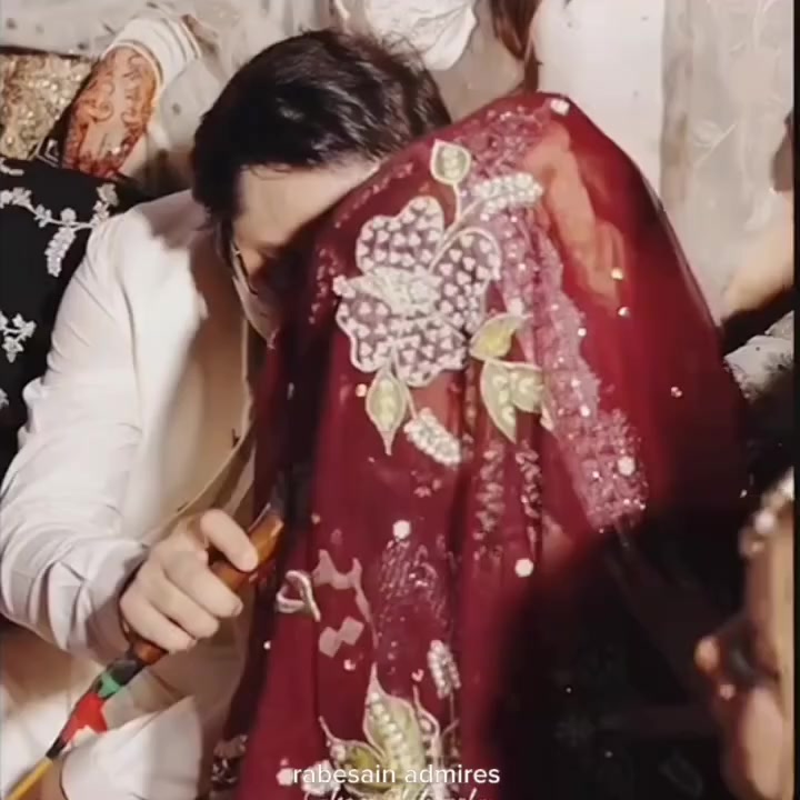 @Mr and Mrs Hussain tareen &hearts;️😍