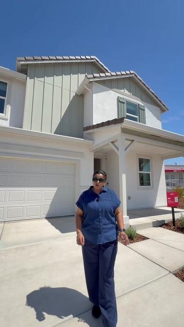 @Akta | Family Realtor®