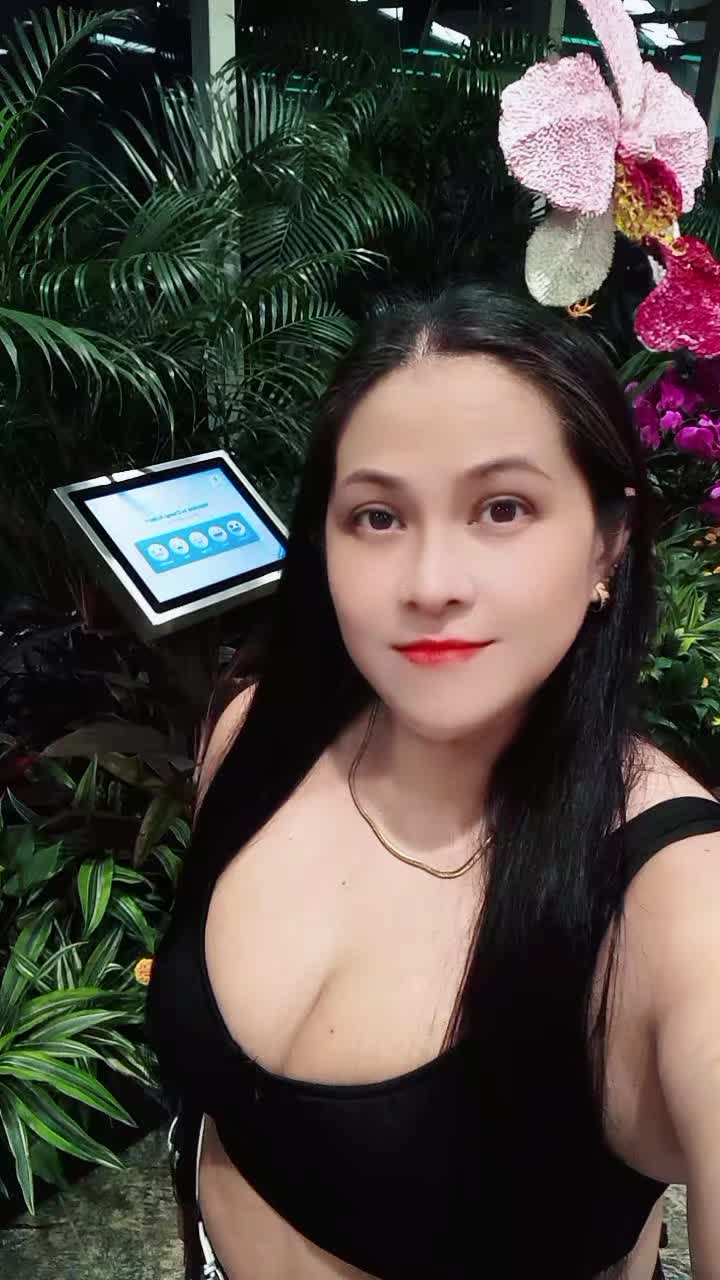 @❤️FLORA QUEEN OF SINGAPORE❤️