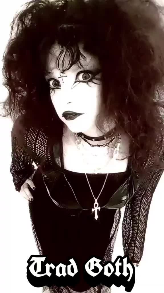 @BADDIE⁷ 💣🖤