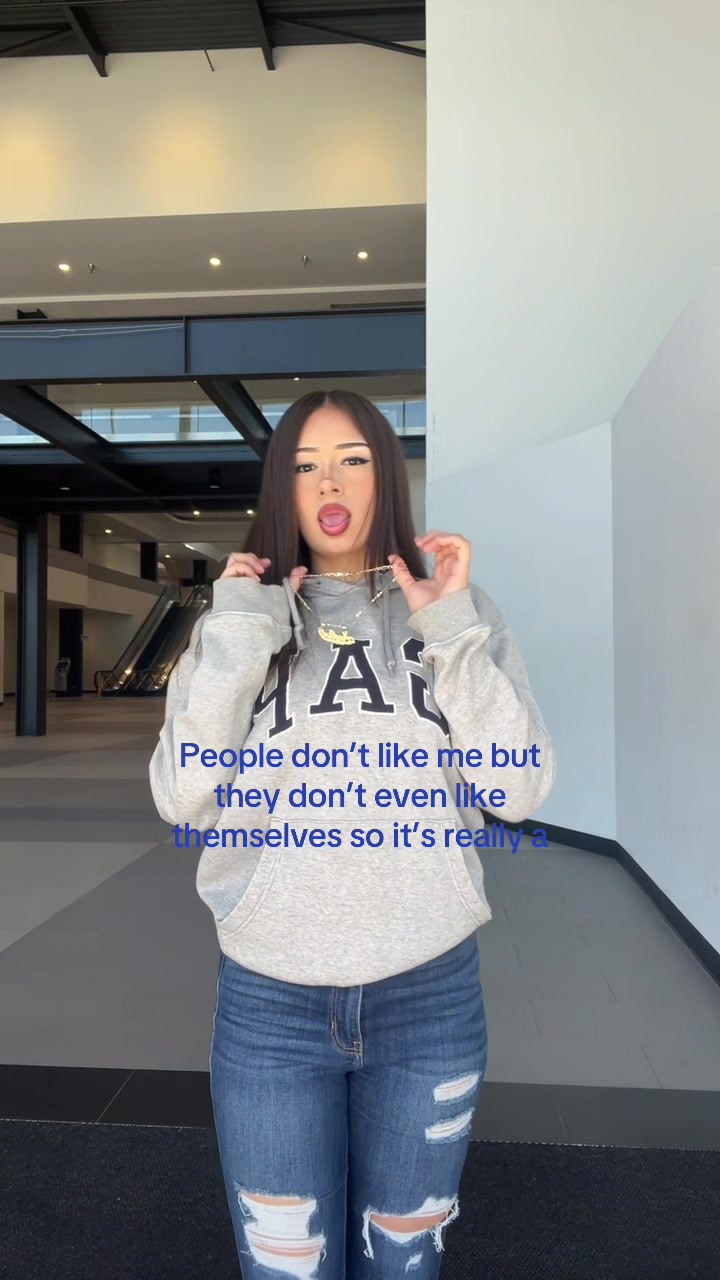 @𝐀𝐲𝐥𝐢𝐧𝜗𝜚