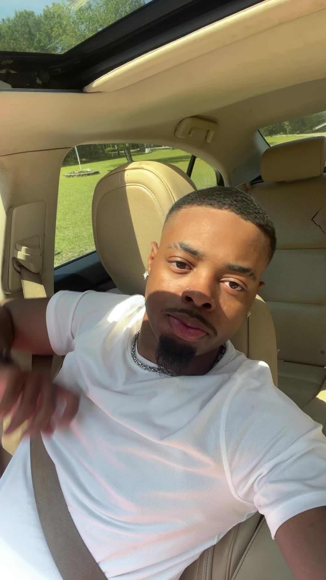 @Prettyboitt💕