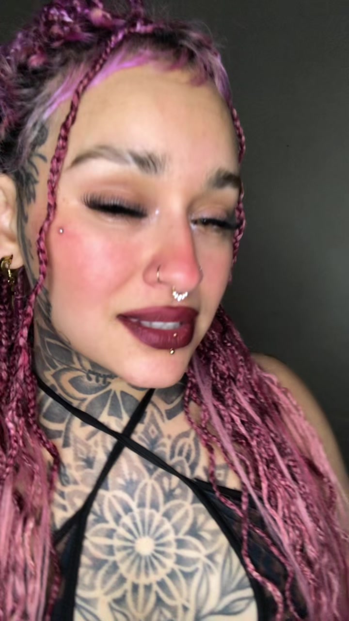 @𝕭𝖊𝖑𝖊𝖓 𝕽𝖔𝖒𝖊𝖗𝖔