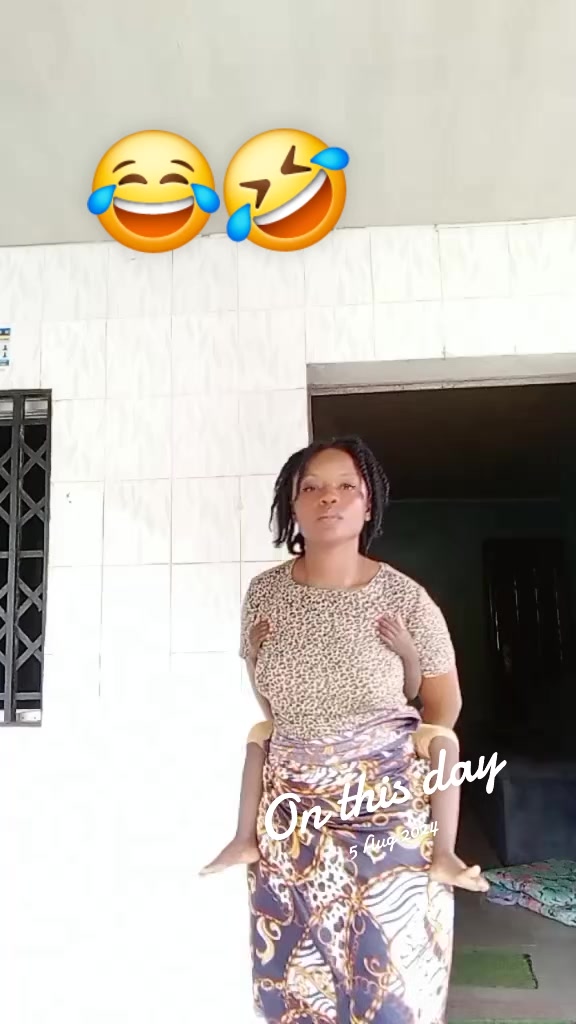@Queen B_001