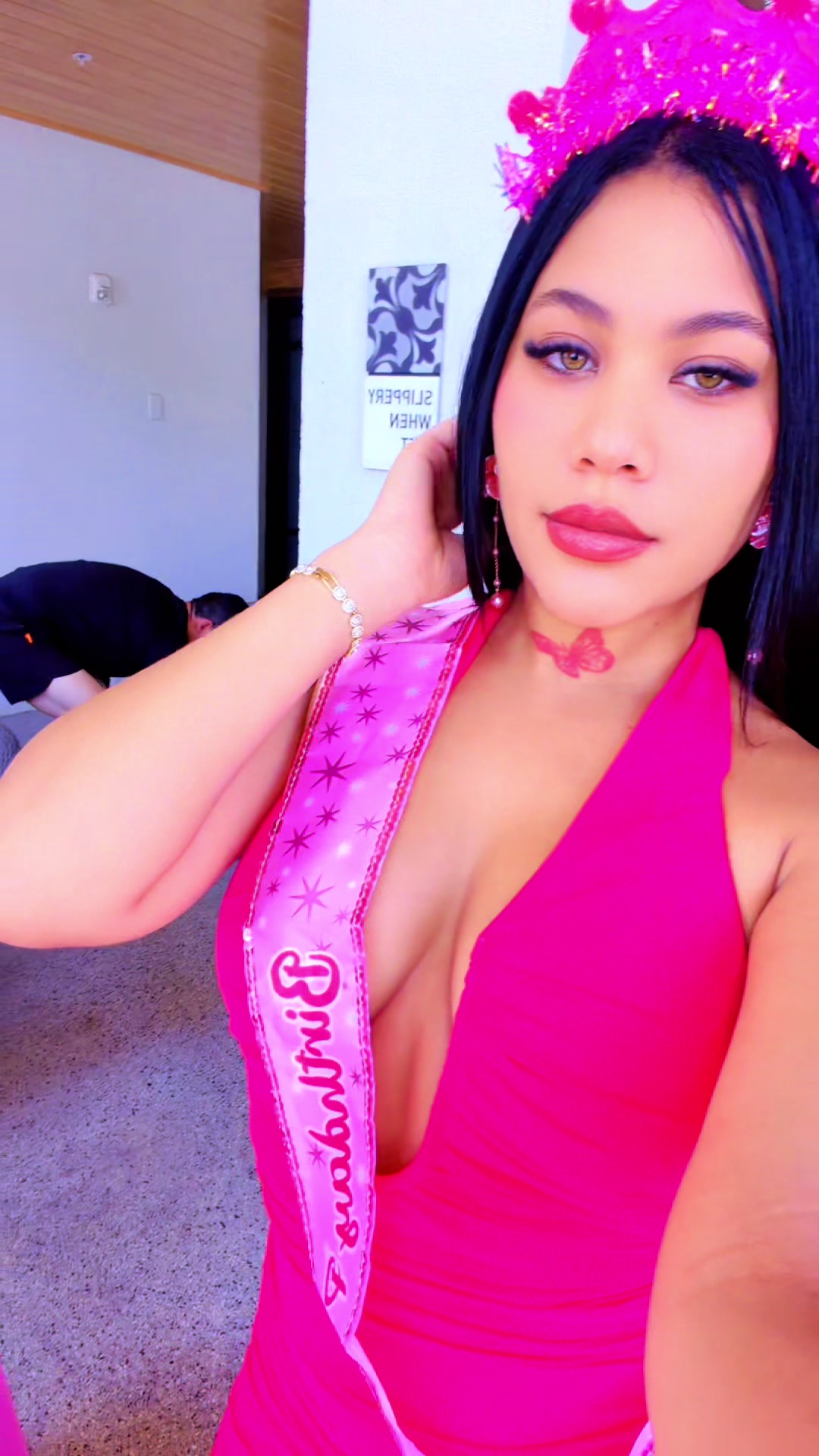 @Elayne Iribarren