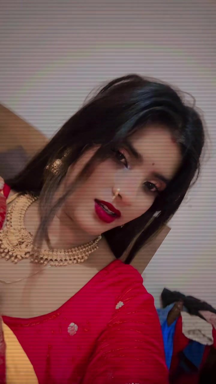 @Bhojpuri Queen 👑