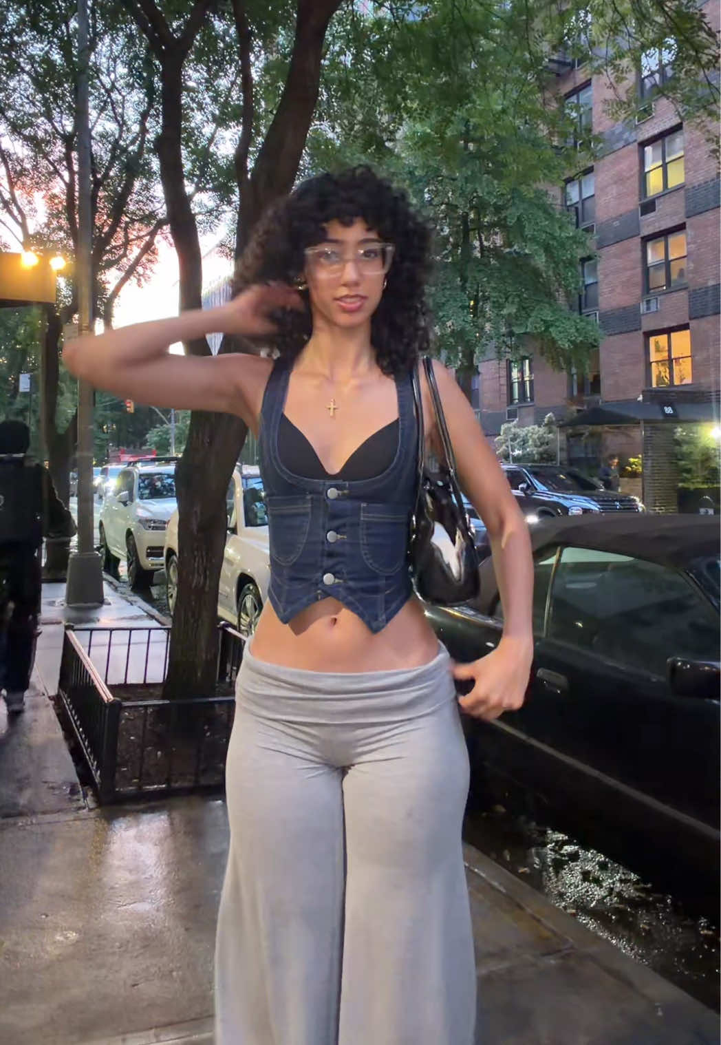 @Lala