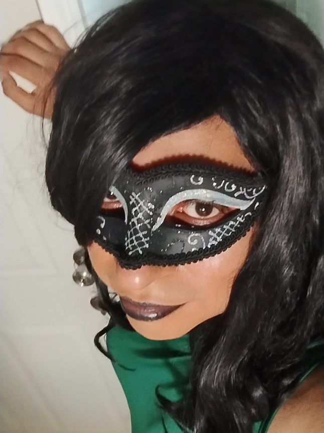 @Crossdresser Veronica