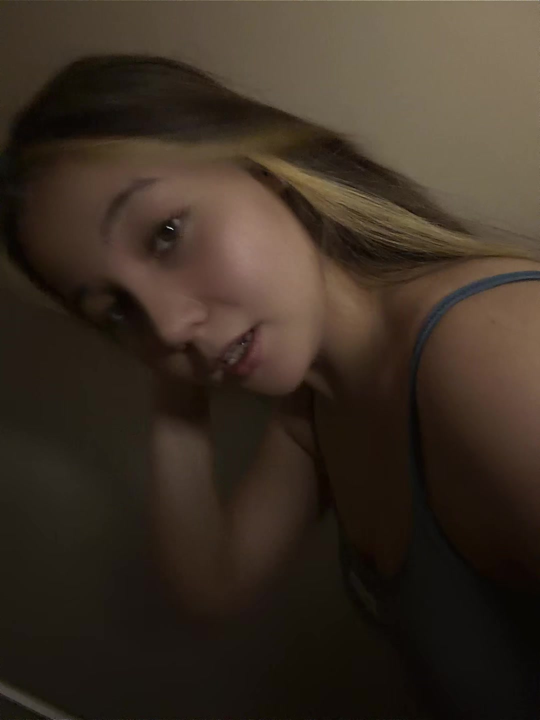@lyolya