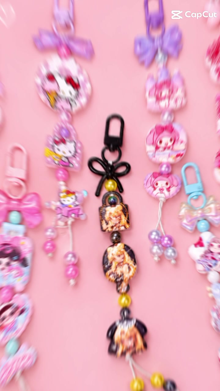 @Vanezza keychain accessories