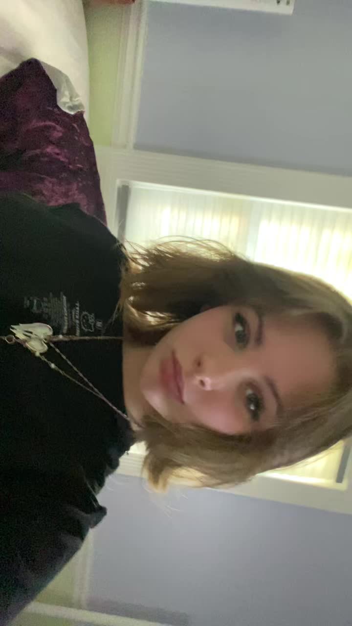 @👩🏼🦼➡️👩🏼🦼➡️