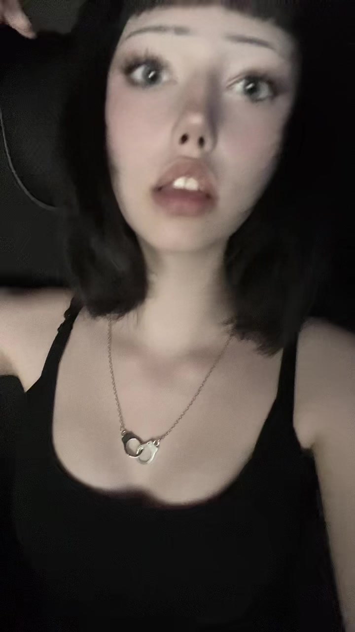 @Табуретка🩰