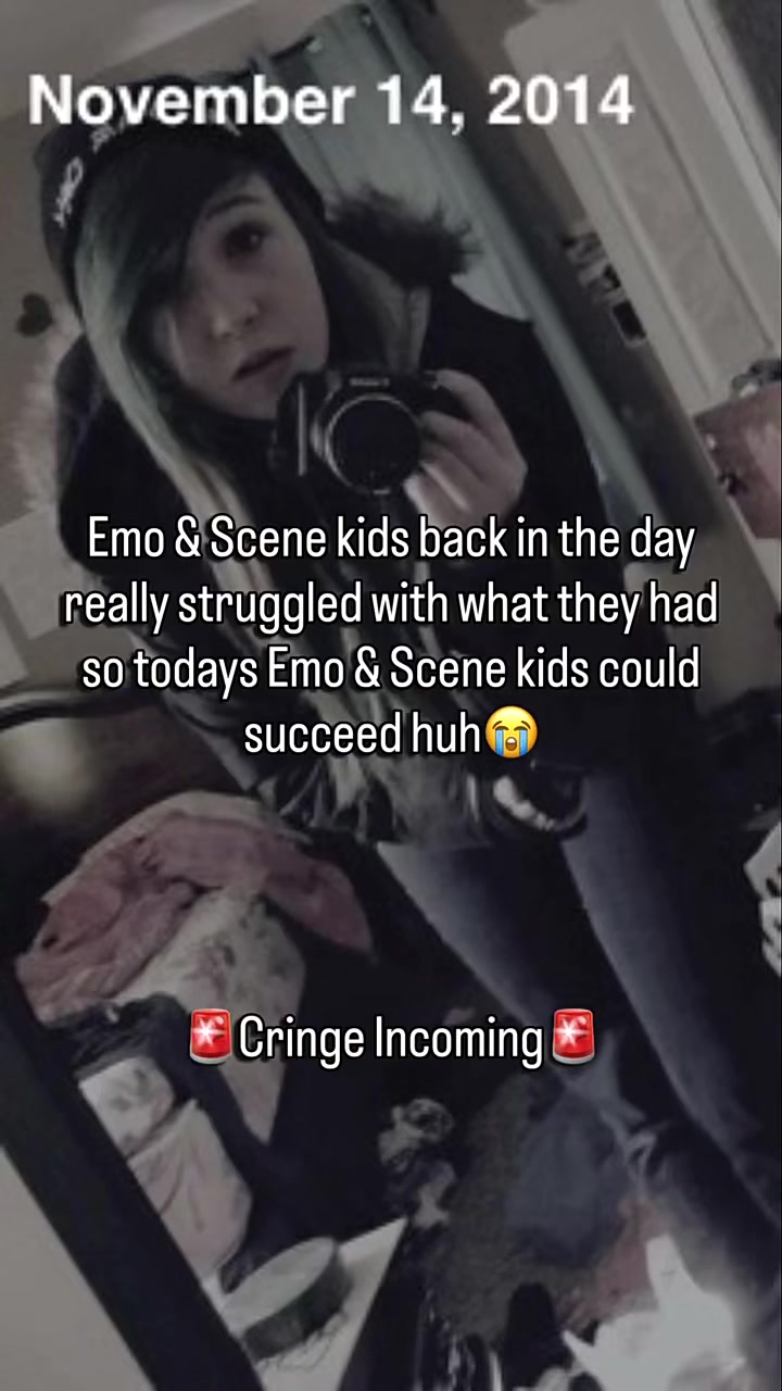 @Madi 🦇🖤