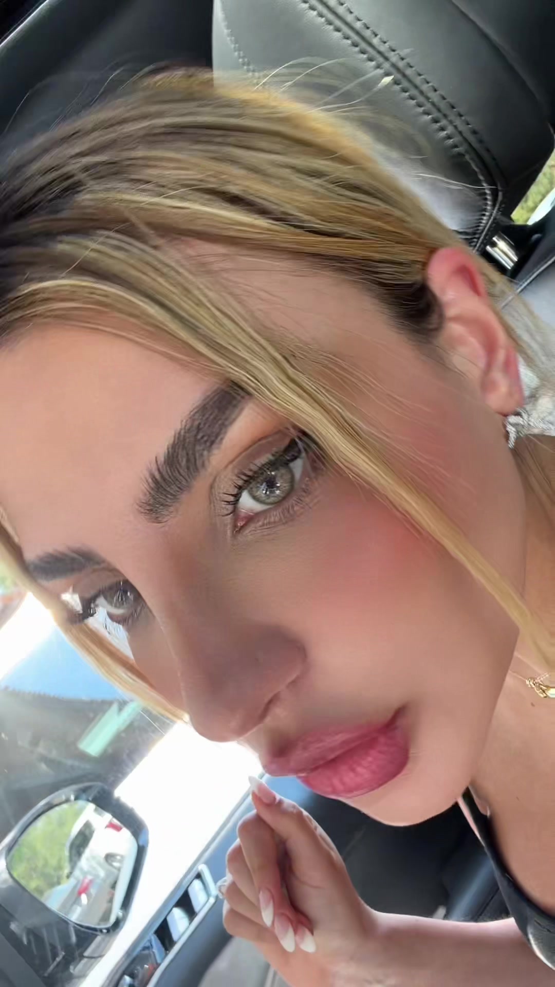 @talitaloterio