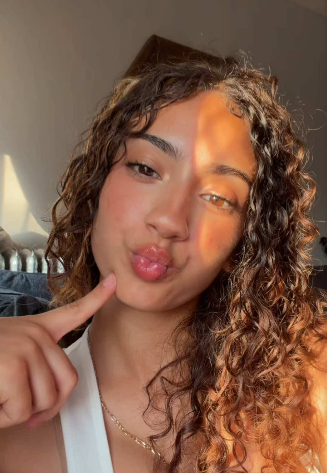 @bellabae