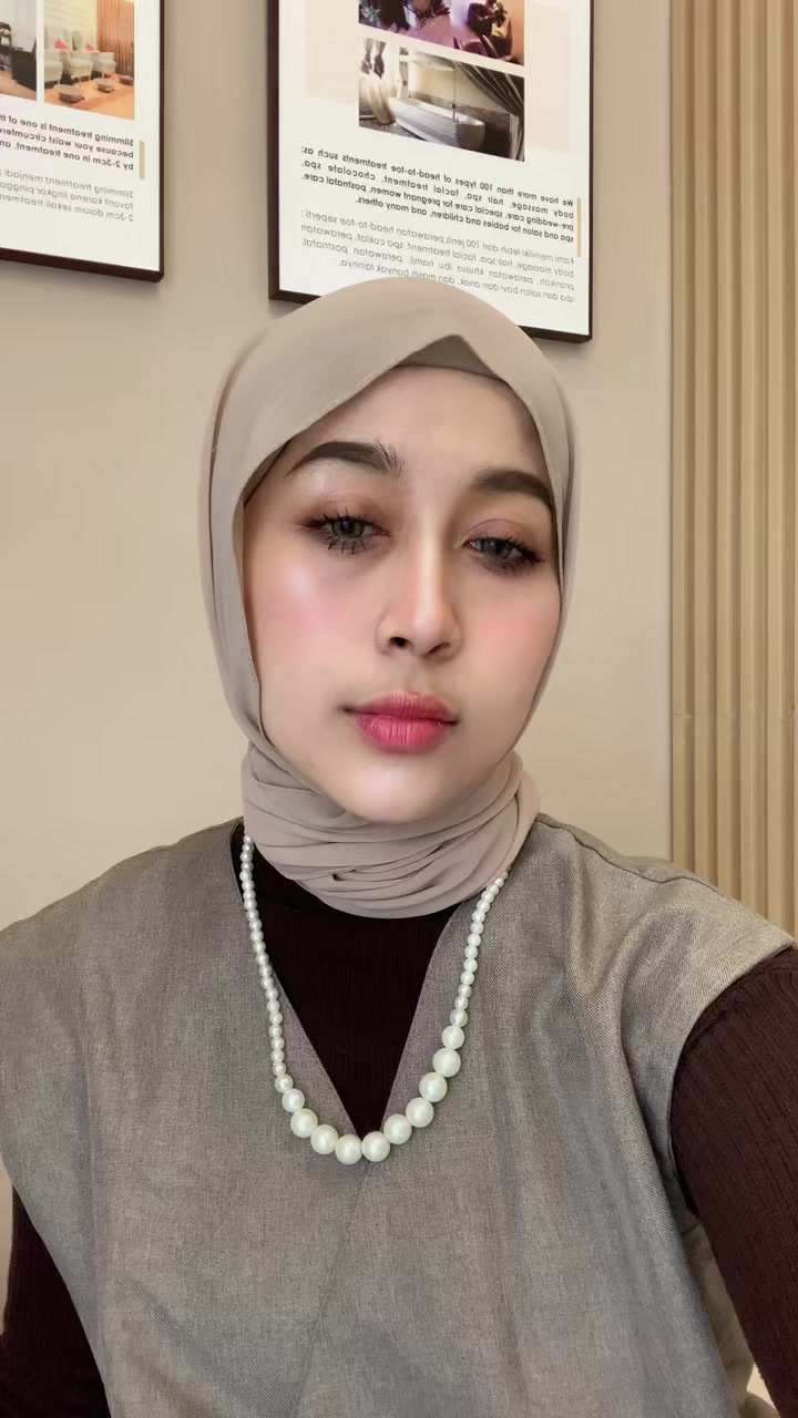 @Silvia Andrianiii
