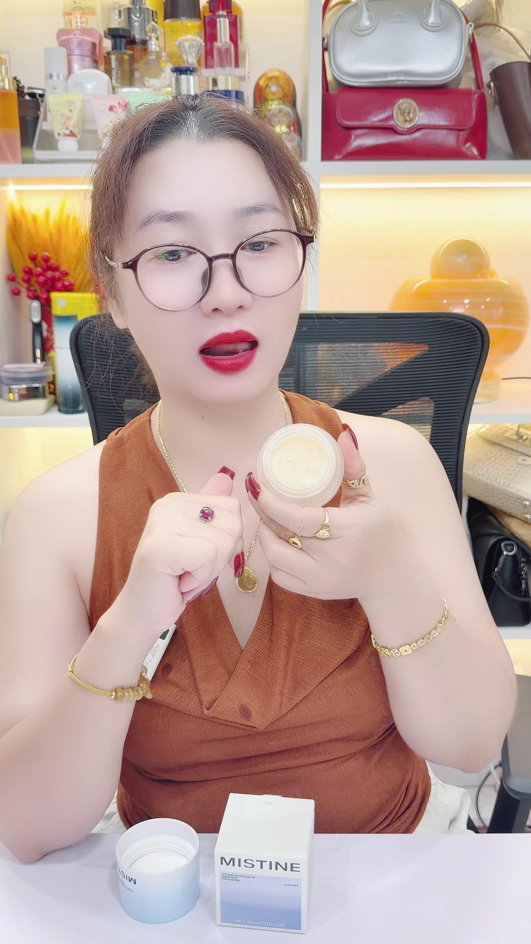 @Ổ Của Lộc1376
