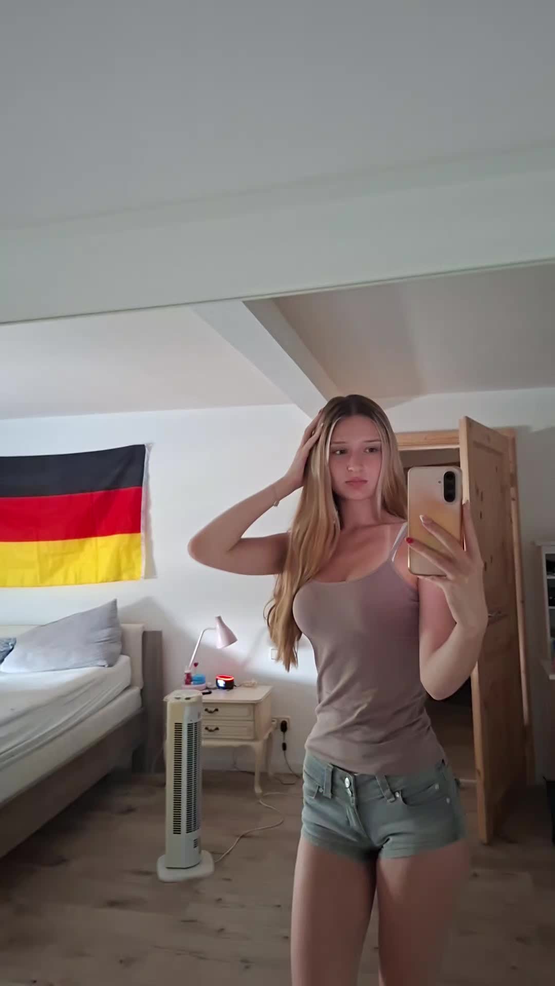 @antoniavoge.ll