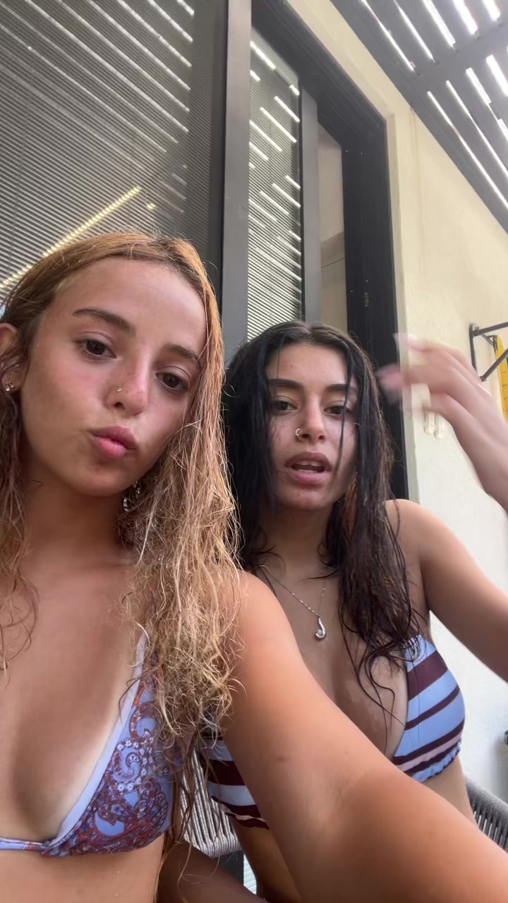 @😽