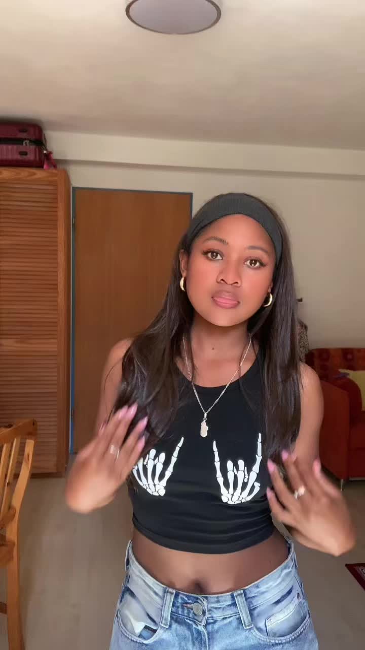 @୨୧🦋 𝒥𝑒𝓈𝓈 🦋୨୧
