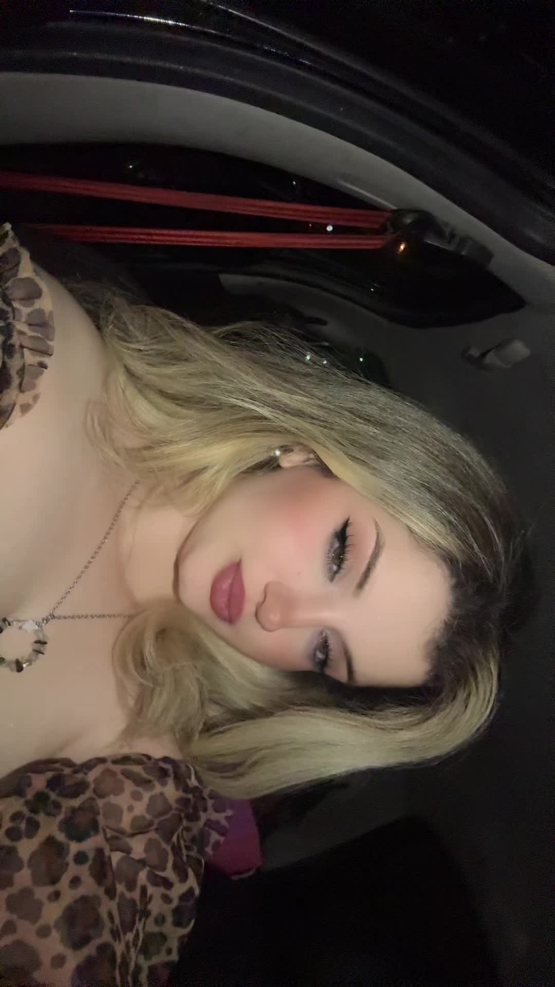 @Anahitaque
