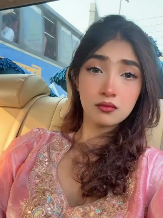 @SneHa❤️🔥
