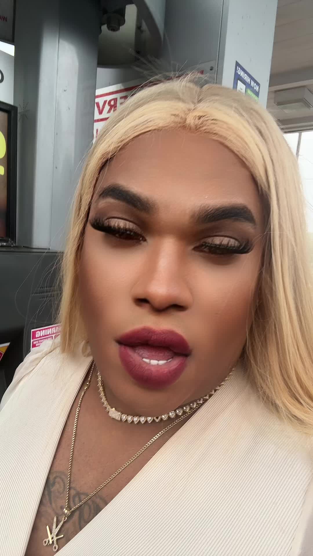 @ladivamasviral