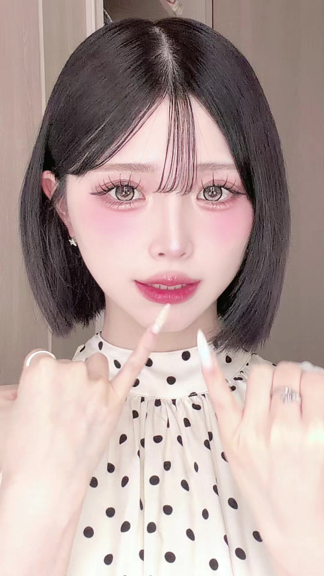 @るい