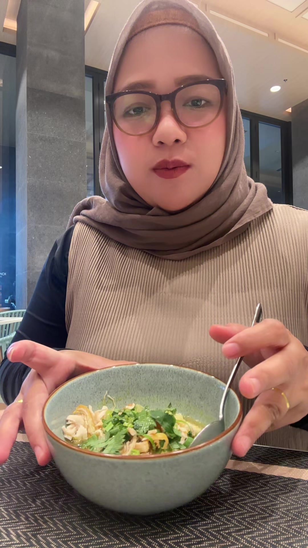 @Putri Aulia Fajar