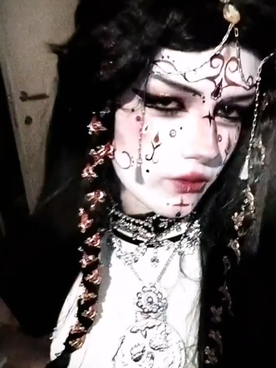 @.✧Usobuki✧.