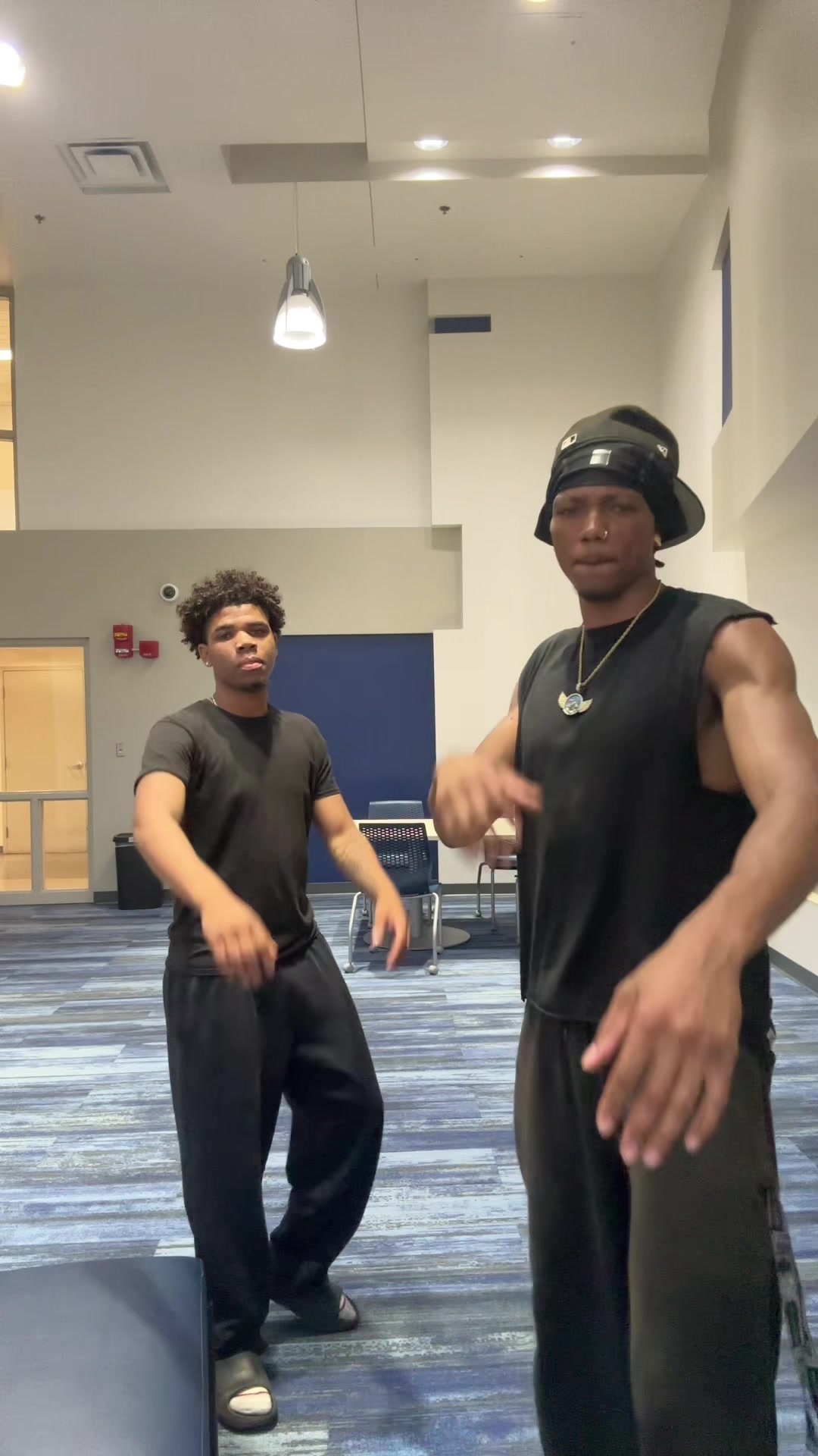 @Dre☣️